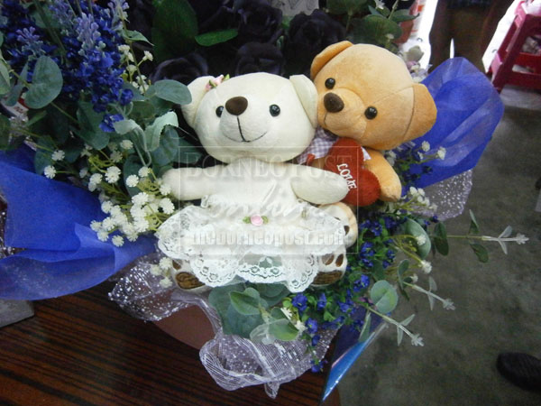 CUTE TOYS: Soft and cute toys are a hit among the younger customers, snapping them up for decorative items.