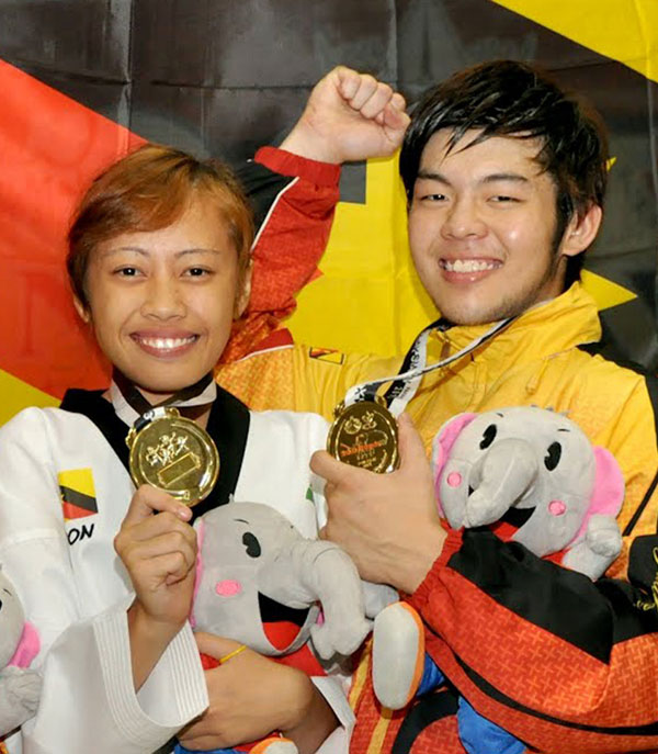 BRIGHT PROSPECTS: The state taekwondo exponents (top photo, from left) Shirley Kua, Low Kwong Yew, (bottom photo, from left) Marena Tee Zulariffin and Dayang Farhanah Abang Sazali show their medals after the taekwondo competition at the Sukma XV in Pahang in 2012.