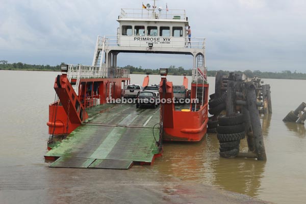 The ferry point at Batang Paloh.