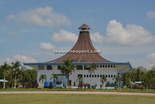 A government office building in Matu.