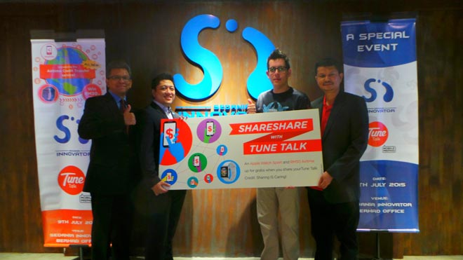 (From left) Sedania Innovator chief executive officer Kamshul Kasim, Firoz, Lo and TuneTalk chief financial officer Jalluddin Abu Hassan during the launch of the team-up.