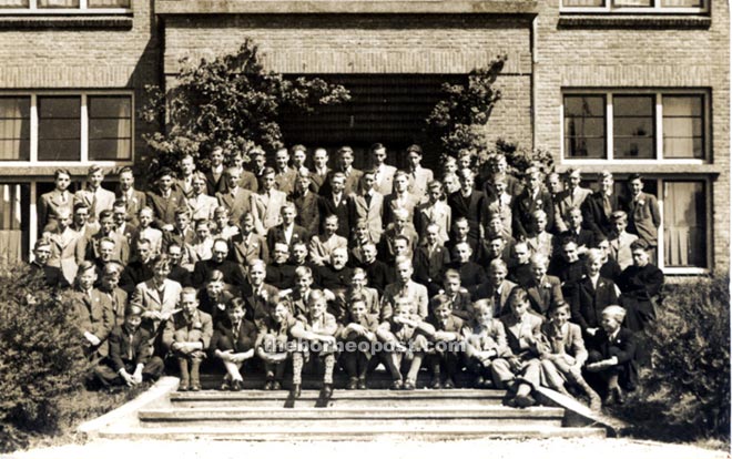 Vergeer and his classmates from the Minor Seminary.