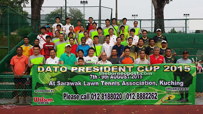 Liew (seventh right) posing with participants and officials after the opening ceremony at SLTA tennis centre.