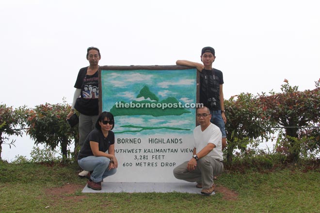 The Borneo Post adventurers at one of the highest points reachable by tarred road in the state, at 3,281 feet, which is said to be higher than Mt. Santubong.