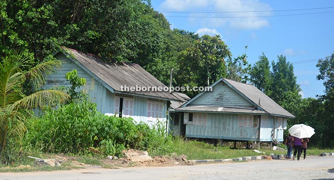 The old government quarters at Banglo Road.