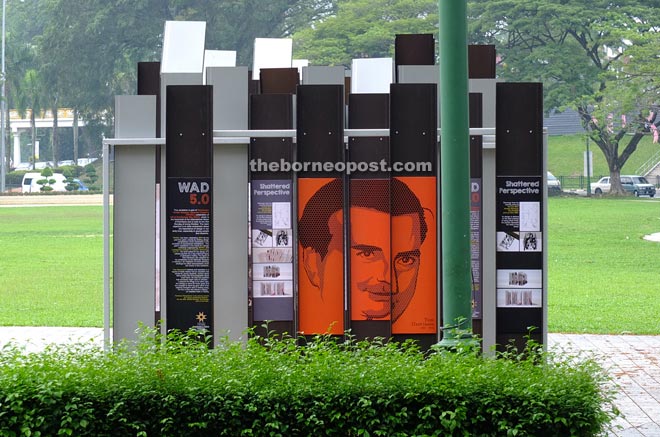 With the shattered perspective, visitors have to stand at a specific spot across the road, in front of Starbucks, to see the full face of Tom Harrisson.