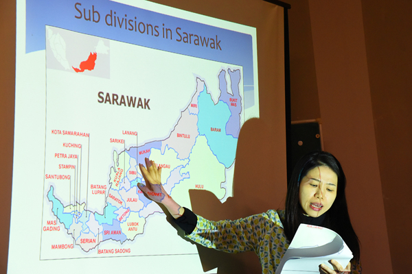 Dr Elena Chai from Unimas presents a paper on Community Allegiance to Temple: Communities in Sarawak.