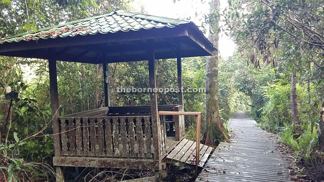 One of the huts provided for visitors to take shelter during rainy days. 