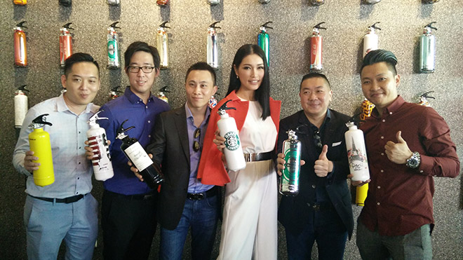 Amber (third right) with Cheah (third left), Teoh (second right), as well as Bui (right) and his partners at the launch of the JAS Right showroom and service centre for Asia’s only designed fire extinguisher brand, Osafe Fire Inspection, here yesterday.