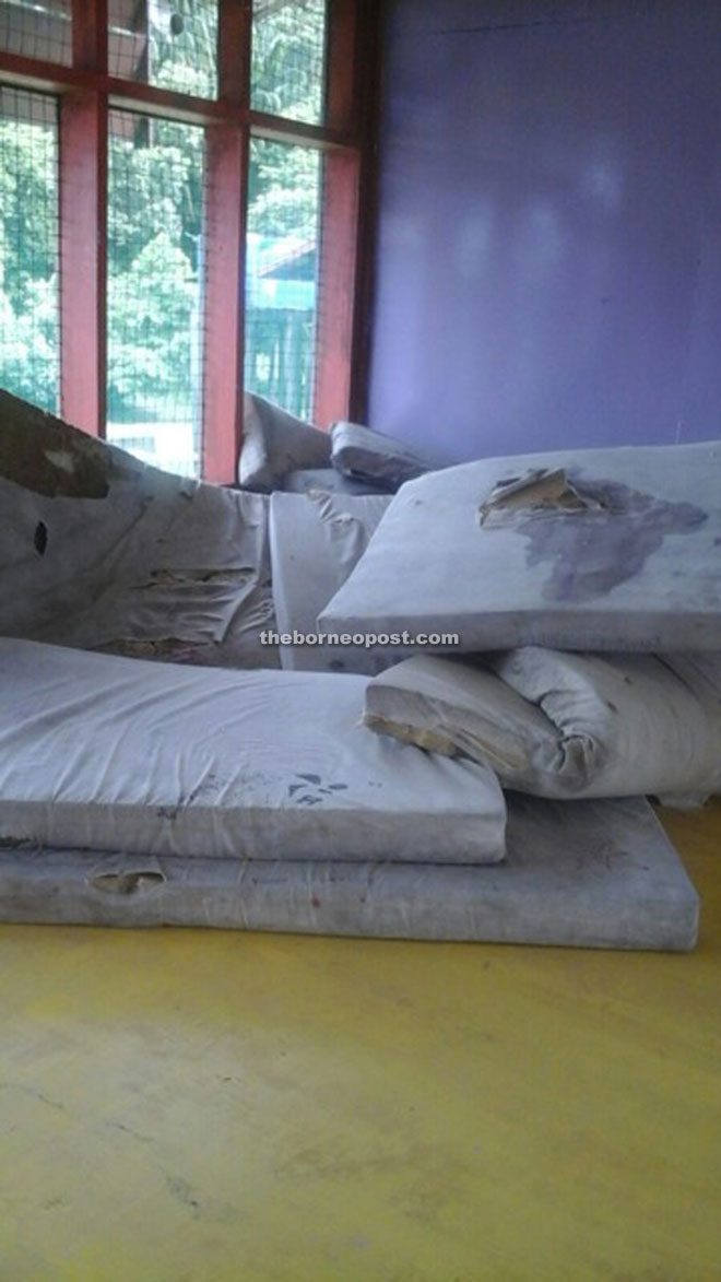 SMK Sundar students are given mattresses that are torn, stained, smelly and unhygienic. 