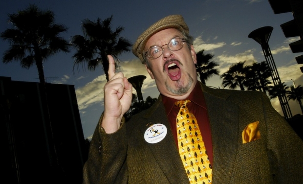 Joe Alaskey attends the 'Daffy Duck for President Campaign Rally' press conference at Sherman Oaks Galleria October 20, 2004 in Los Angeles, California. — AFP pic - See more at: http://www.themalaymailonline.com/showbiz/article/joe-alaskey-voice-of-daffy-duck-bugs-bunny-dies#sthash.C2L99cpx.dpuf