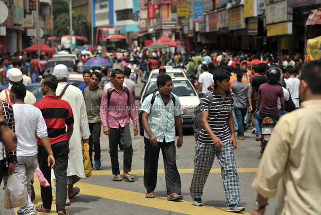 Foreigners appear to be ‘taking over’ Jalan Silang and Lebuh Pudu in Kuala Lumpur during the holiday. — Bernama photo