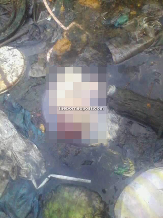 The baby girl found dumped in the savage area at kampung Dasar Baru
