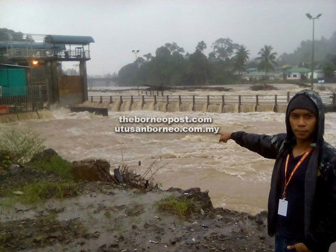 Paras air sungai sarawak