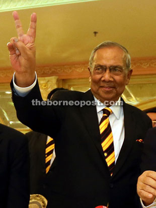 Adenan putting up a victory sign after chairing the press conference where he announced the dissolution of State Legislative Assembly at his office in Wisma Bapa Malaysia.