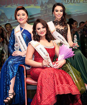 Top 3 Miss Iban: second-placed Cindy Robert, Miss Iban and London Qualifier Princess Alma Ridi, and third-placed Jessy Gantle.