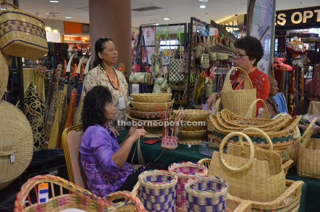 Basket weaving demo by one of the exhibitors. 