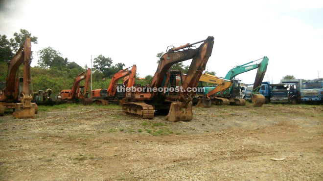 Some of the heavy machineries that were seized by Land and Survey Department.