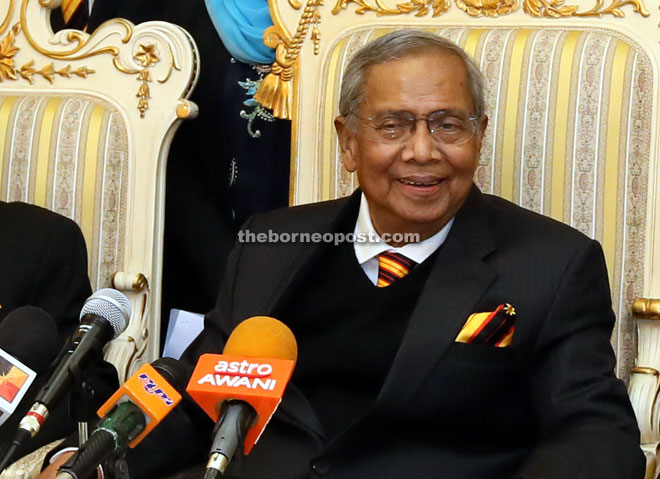 Adenan gives a cheeky grin as he introduces his complete A-Team in the press conference. 