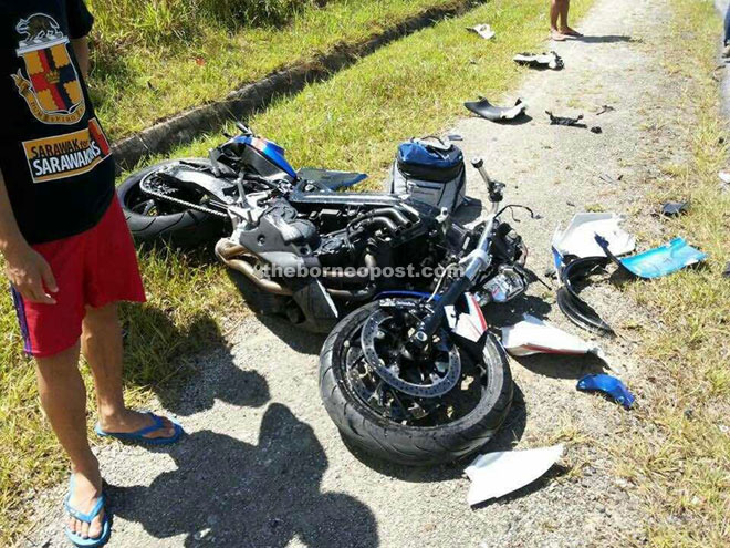 The wrecked BMW F800R motorcycle.