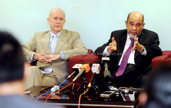 Syed Hamid speaking during a press conference at the UNCHR Expert Roundtable Discussion in conjunction with World Refugee Day 2016 as Towle looks on. — Bernama photo
