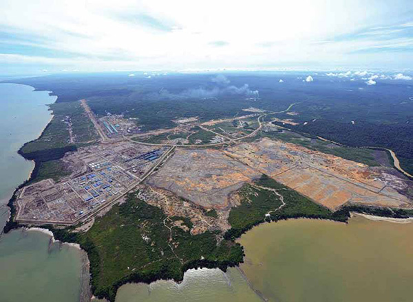 Photo shows an aerial view of the SIP project in Bintulu. Harlow believed that with greater industrial development going on in the state especially at SIP in the future, there would be a large amount of scheduled waste to be generated. 