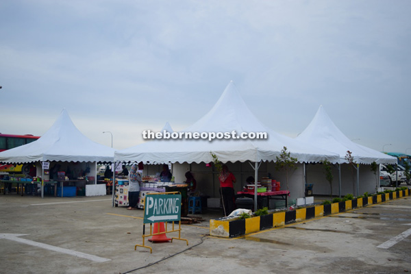 It is convenient to stay at SIP where even a Ramadan bazaar is set up during fasting month.