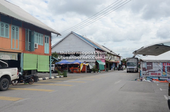 Spaoh town centre that was built in 1946 . 