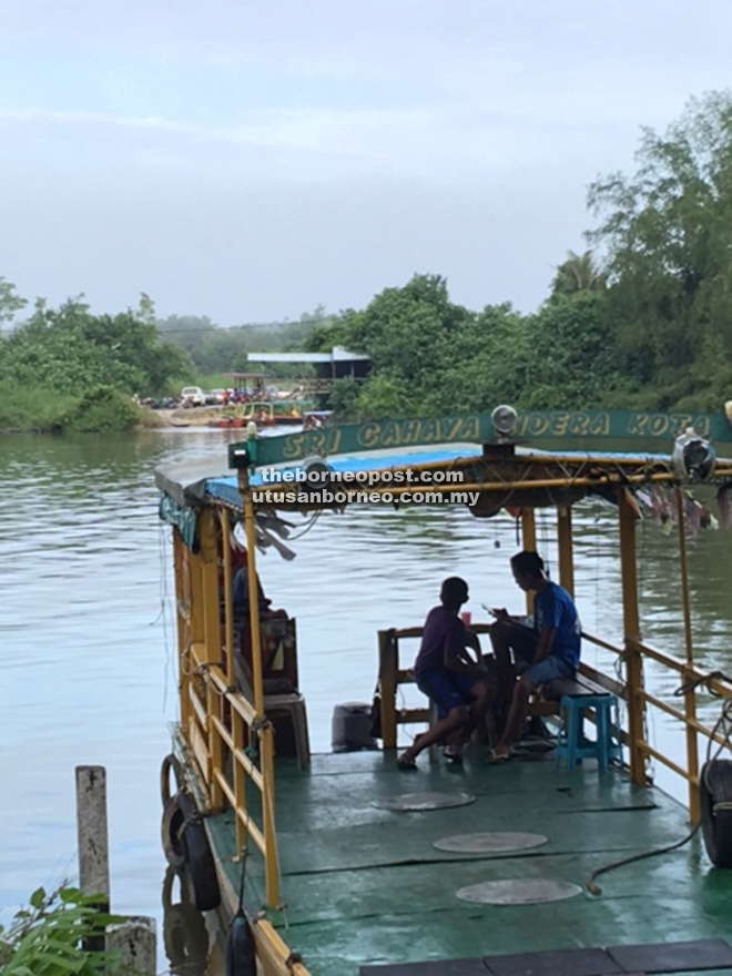 The ferry service that brings villagers from Gadong (across the river) to Limbang daily. 