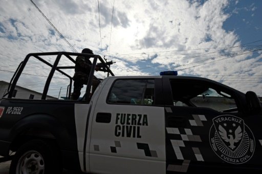 A Mexican Civil Forces police officer patrols in Tierra Blanca community, Veracruz State, Mexico on January 25, 2016 -AFP photo