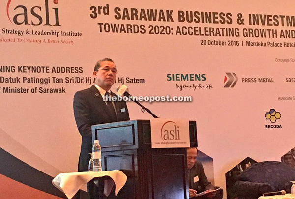 In his keynote address during Asian Strategy Leadership Institute’s (ASLI) third Sarawak Business and Investment Summit, Fadillah highlighted that to steer Sarawak in the right direction, the state government has formulated the Sarawak Socio-Economic Transformation Plan (SETP) covering a period of 15 years, starting this year until 2030.