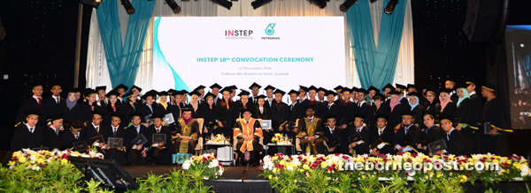 Uggah (seated 8th right) flanked by Raiha (9th left) and Chandramohan (7th left) in a photocall with some of the 385 graduants at the  18th INSTEP Convocation ceremony held at Pullman Hotel yesterday. Photo by Information Department 