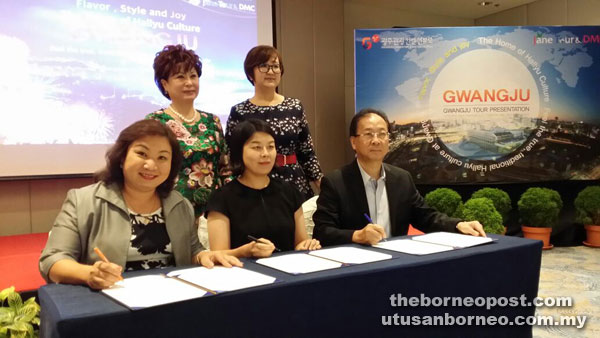 Seated from left: Connie Chong, Jihee Kim and Winston Liaw at the signing of memorandum of understanding, witnessed by Jane Han (standing left) and Agatha Brendon Lee (standing right).