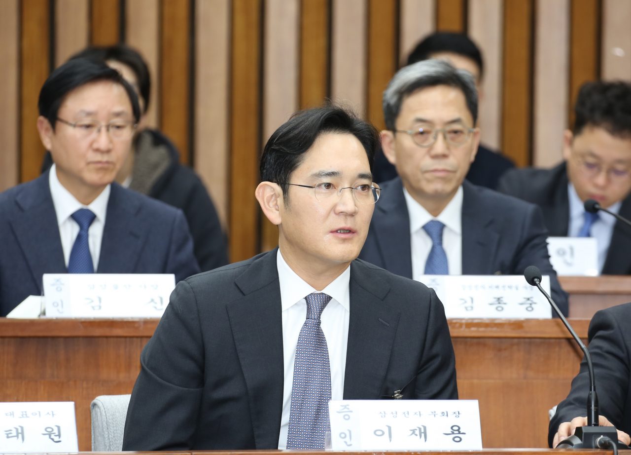 Samsung Electronics Vice Chairman Lee Jae Yong attends the first parliamentary hearing for a scandal involving President Park Geun-hye in Seoul, South Korea, in this photo from December 6, 2016. (Xinhua/Lee Sang-ho) (lrz) (Credit Image: © Lee Sang-Ho/Xinhua via ZUMA Wire)