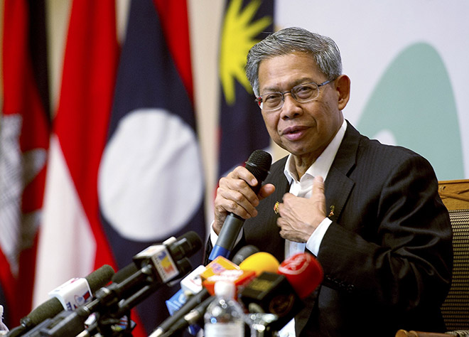 Mustapa says Asean member states will the main focus of Malaysia’s trade, followed Northeast Asian countries like China, South Korea, Japan and India, which were also important. — Bernama photo  