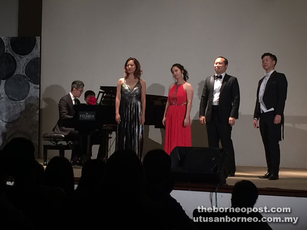From left: Pianist Chen, sopranos Teo and Ang, and tenors Lau and Koh during one of their pieces. 