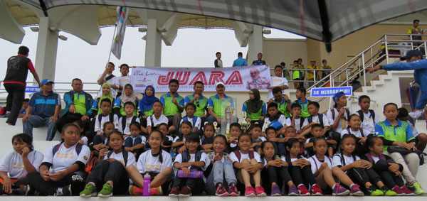 Champion school for the third time in a row, SK Merbau, at the 33rd MSSR (Majlis Sukan Sekolah Rendah) meet which ended at Miri stadium yesterday.