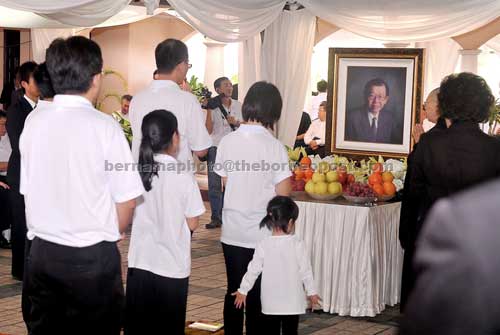 Hard To Find Another Lim Keng Yaik Says Najib