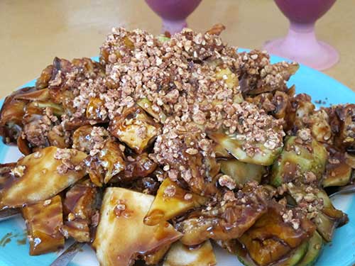 BINTANGOR ROJAK: Famous Bintangor rojak sold by a Chinese stall at the Muslim Food Open Market.