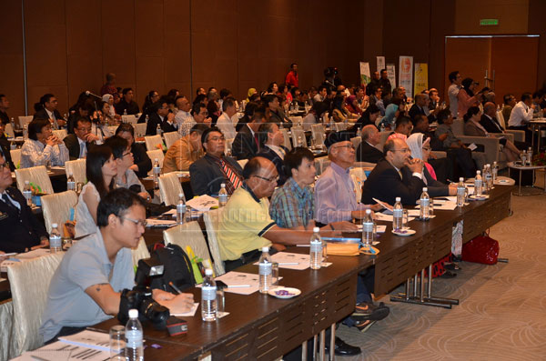 ALL EARS: Some of the state tourism industry players who attended the VMY 2014 briefing and dialogue session yesterday. 