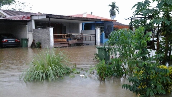 Kota Samarahan, Siburan among areas heavily flooded ...