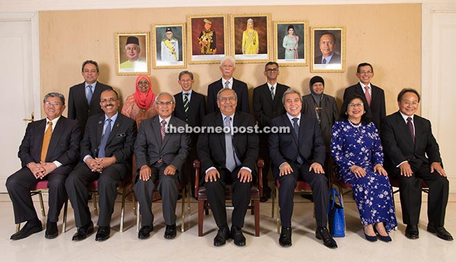 Adenan (seated, centre) and members of Recoda’s Board of Directors pose for a group photo taking session.