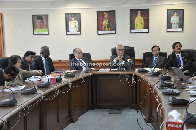 Jabu (third right) speaking at the press conference at Wisma Bapa Malaysia,with Uggah on his right.