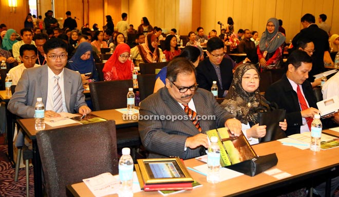 Another section of the crowd at the opening of the conference. 