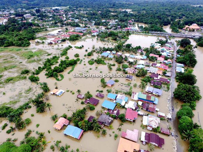 Footage from State Civil Defence (JPAM) Drone Unit shows the flood situation at Kampung Hulu, Serian at 11am yesterday. 