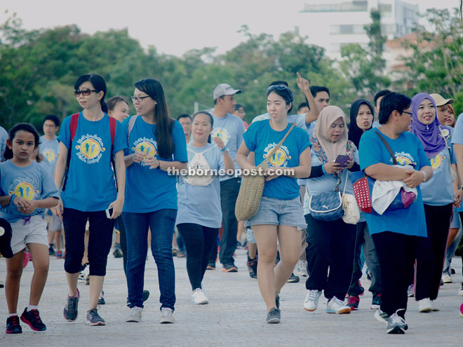Participants in the 2015 Walk for Autism at the Tanjung Aru Perdana Park.