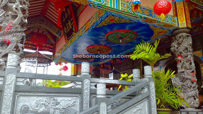 The front corridor of the temple.