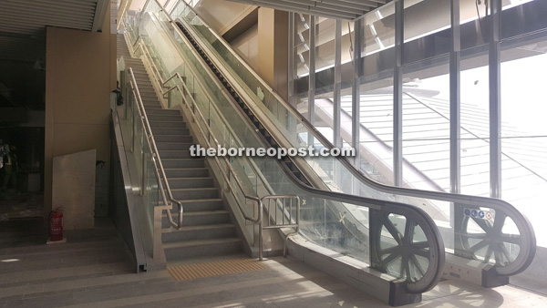 Staircase and escalator at the station.