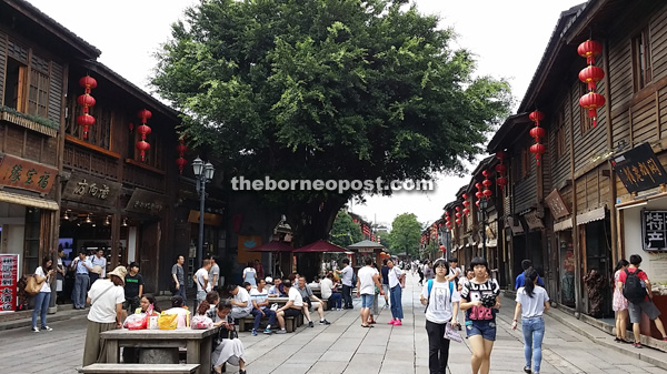 A view at San Fang Qi Xiang (Three Lane Seven Alleys), in the heart of Fuzhou city.