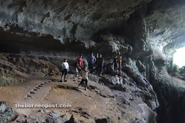 Inside the Pakan Cave.